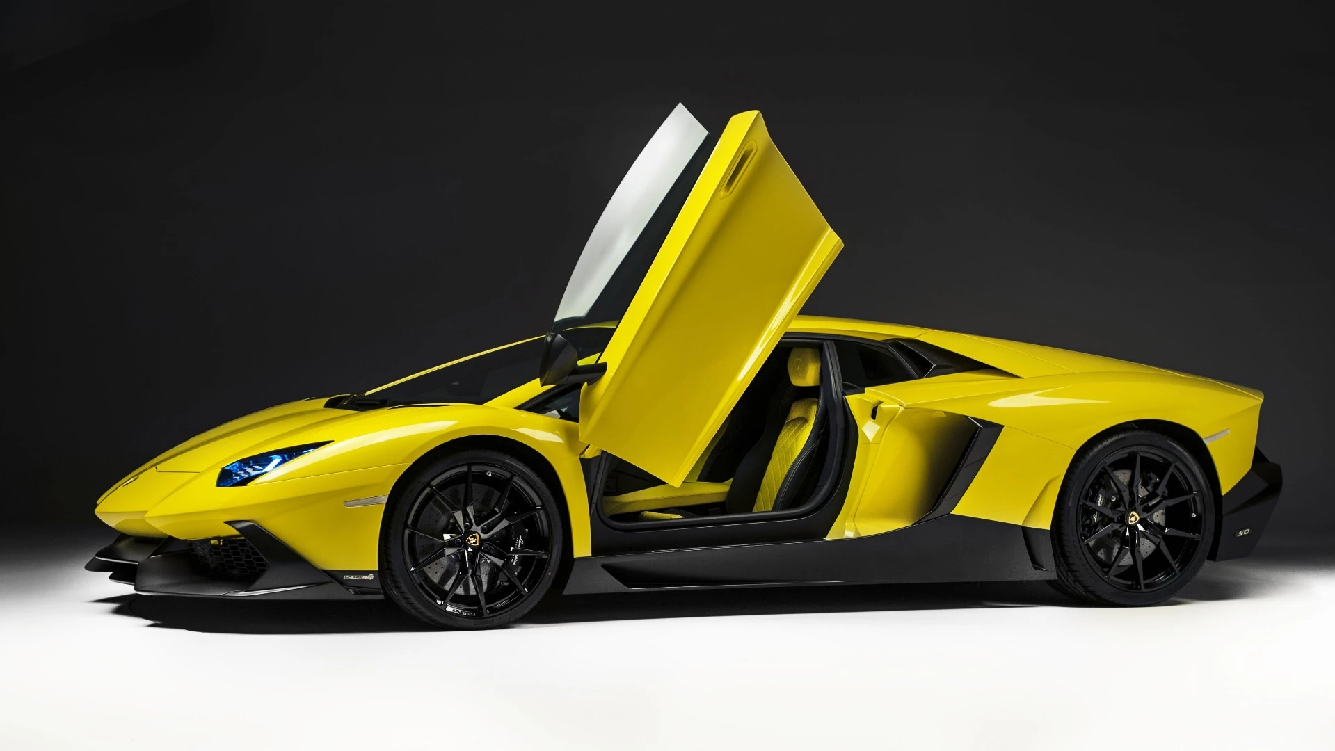 Number #45 of 100, this 50th Anniversary Limited Edition Lamborghini Aventador, sold for $900,000 at the 2014 Naples Winter Wine Festival. The car sold with access to the inaugural US event for the Lamborghini Experienza program. Only 20 of these rare cars were available in the United States.
