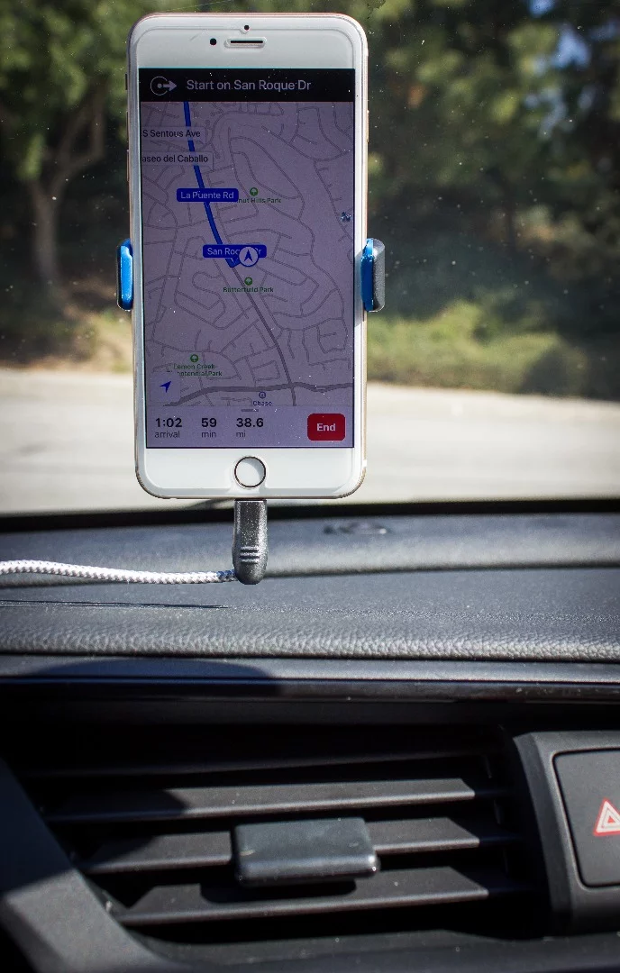 The USB93 is a rather clever solution to fraying charging cables, using a rotating ball to avoid undue stress on the cable and keep things in working order