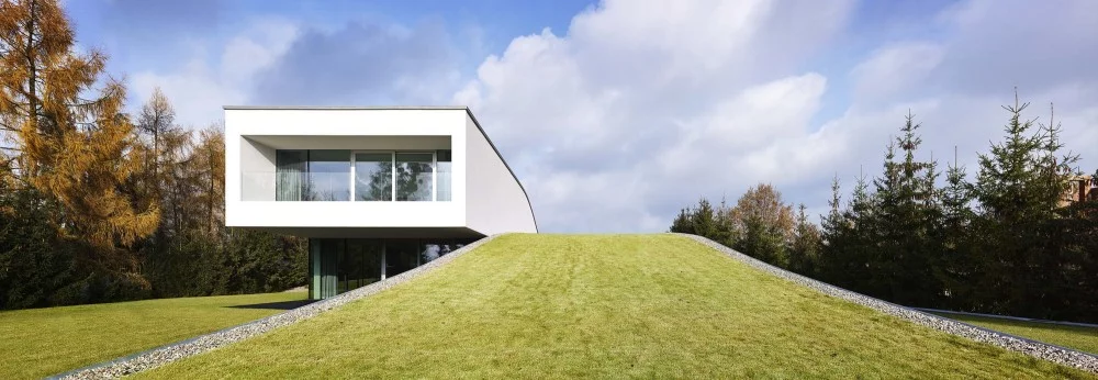 The tunnel sports a green roof (Photo: Juliusz Sokołowski)