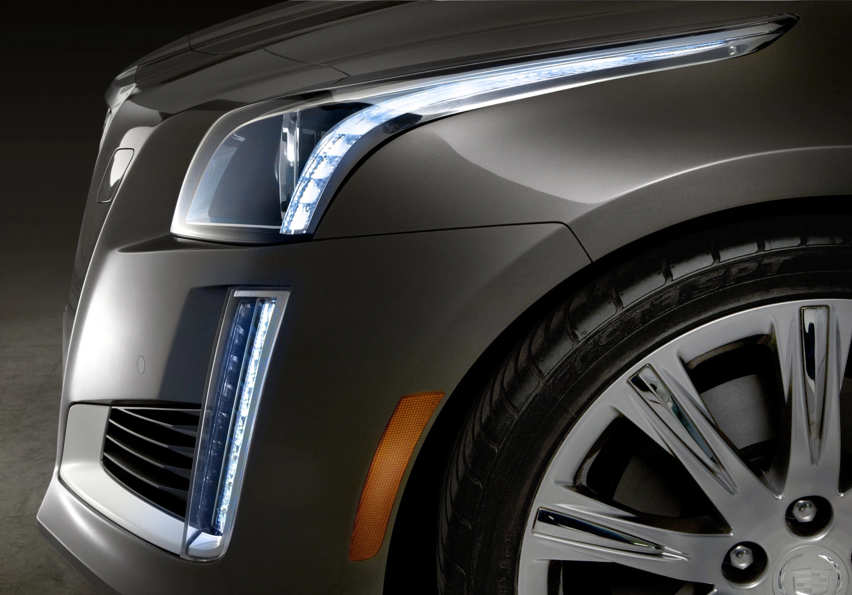 Short overhangs upfront combined with one of the cars more signature design treatments give it that Transformer-esque appeal