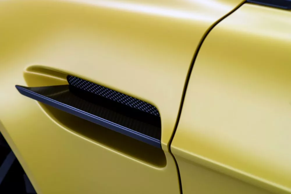 Optional carbon pack layers wing mirrors, rear lamp infills and side-strakes with carbon fiber