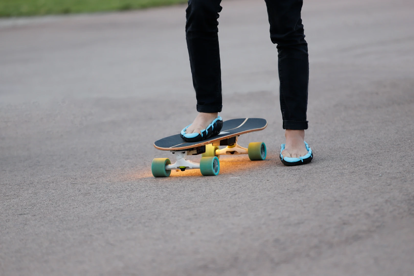 Link says the flip-shoe works for running, cycling, skateboarding and more