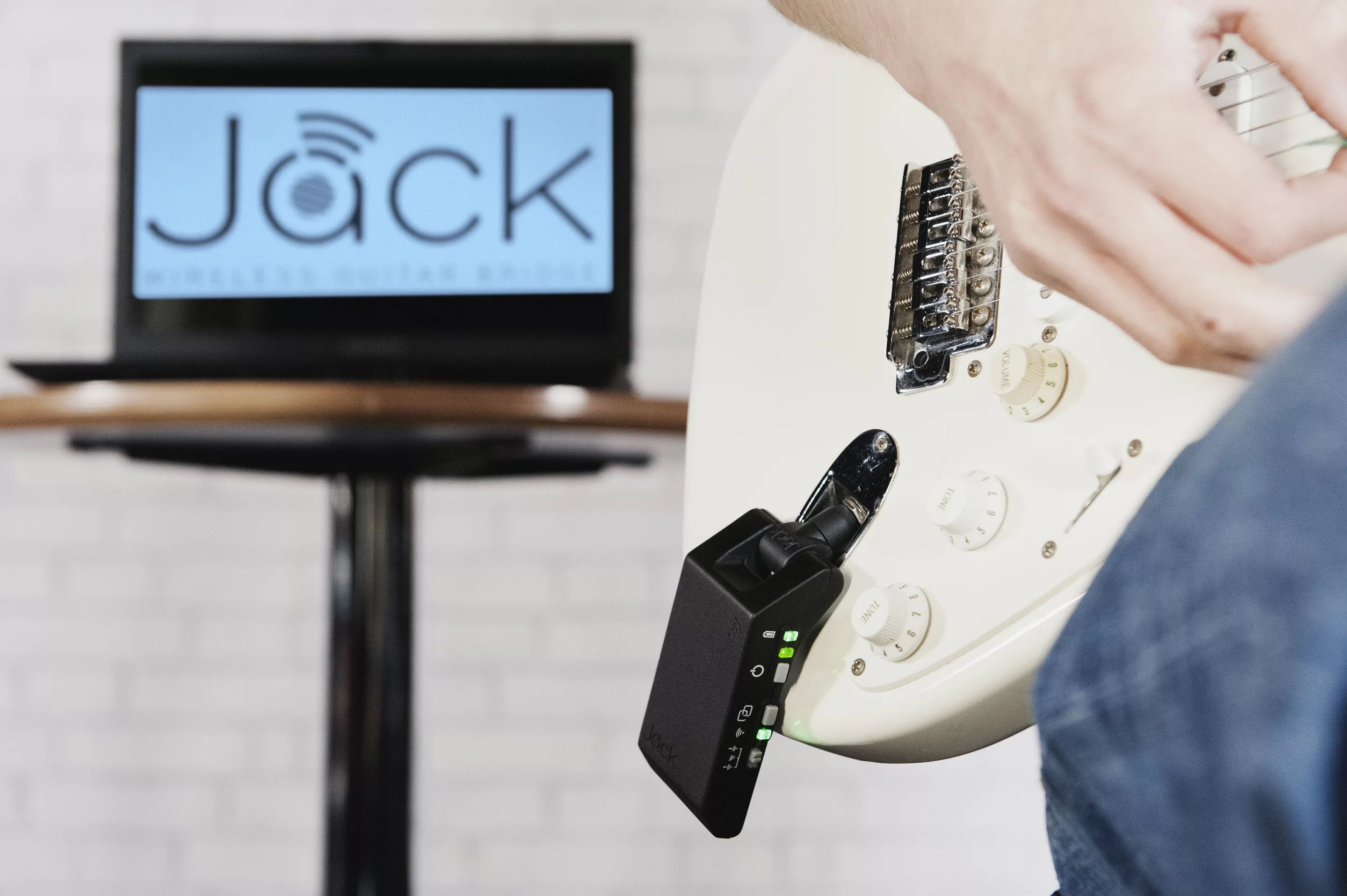 The Jack's patent-pending optimized Wi-Fi technology is reported to offer high bandwidth wireless connectivity for (almost) real-time uncompressed 24-bit, studio quality audio