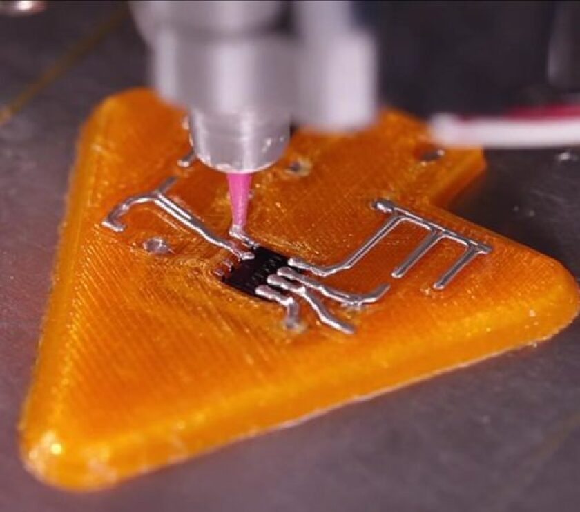 The conductive ink reportedly dries in only five minutes at room temperature