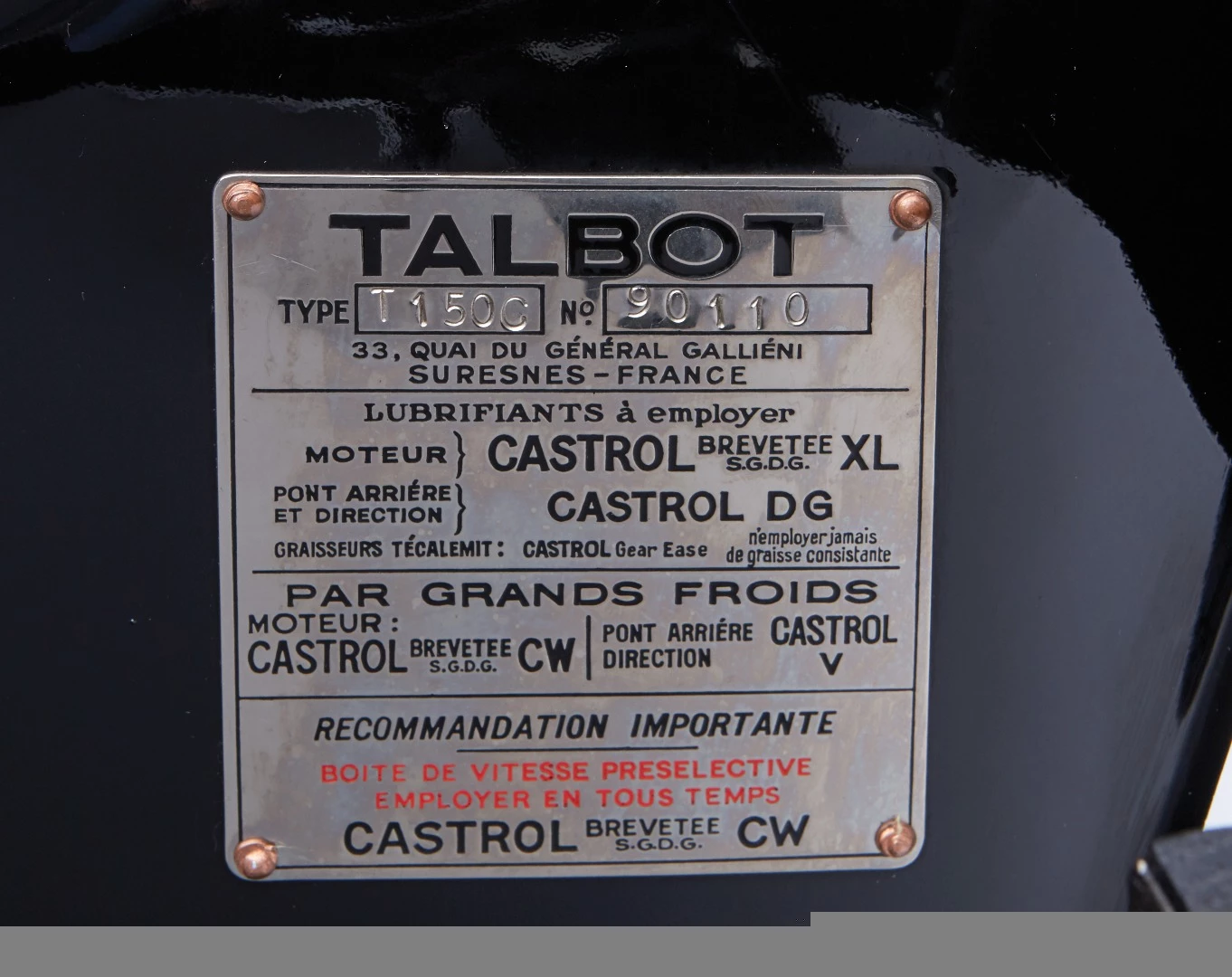 One of 14 extant 'Goutte d'Eau' Talbot-Lagos built by Paris-based Italian automotive couturier Giuseppe Figoni, this 1937 Talbot-Lago T150-C SS will be auctioned on May 27, 2017 at Villa Erba in Italy by RM-Sotheby's.