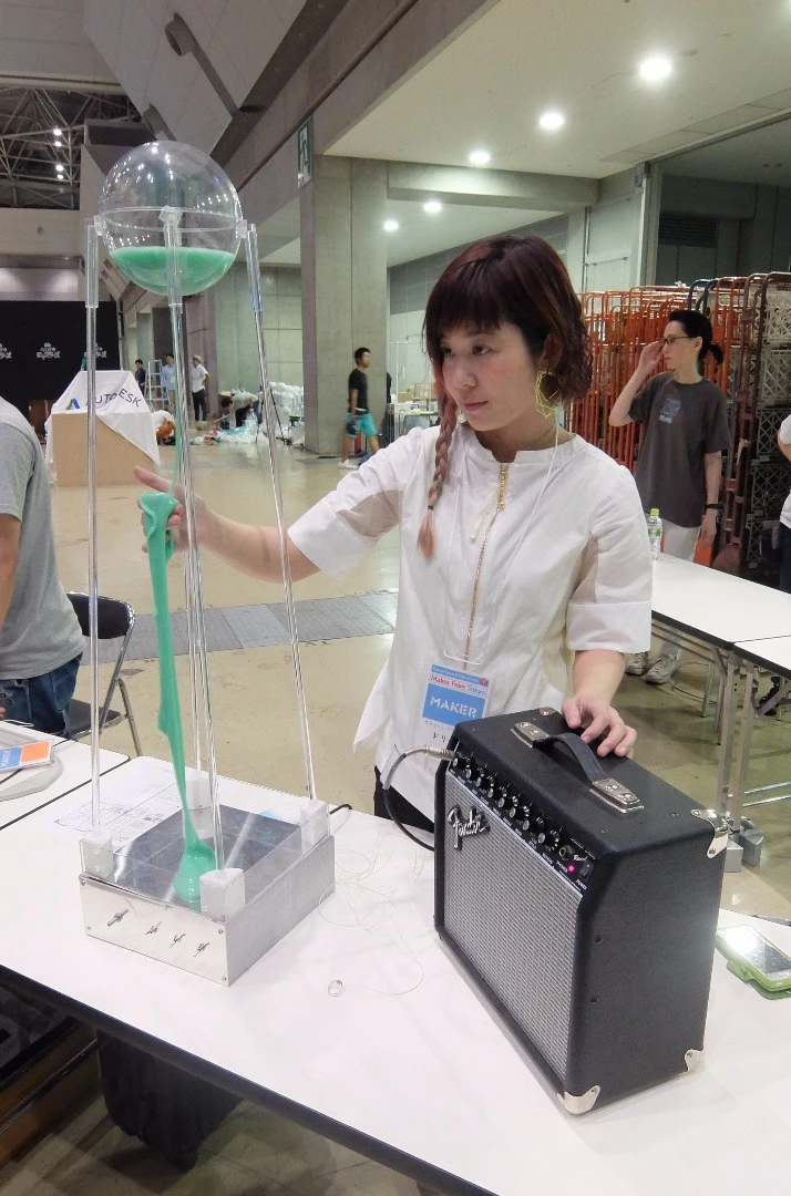 The Slime Synthesizer produces notes when it is pulled up from the base or drops down from the top – a truly eerie creation by Yumi Sasaki