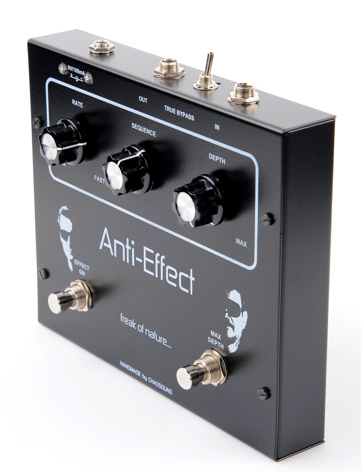 The pedal's job is simply to smash apart the signal according to settings chosen by the player, then let it rip through the amp