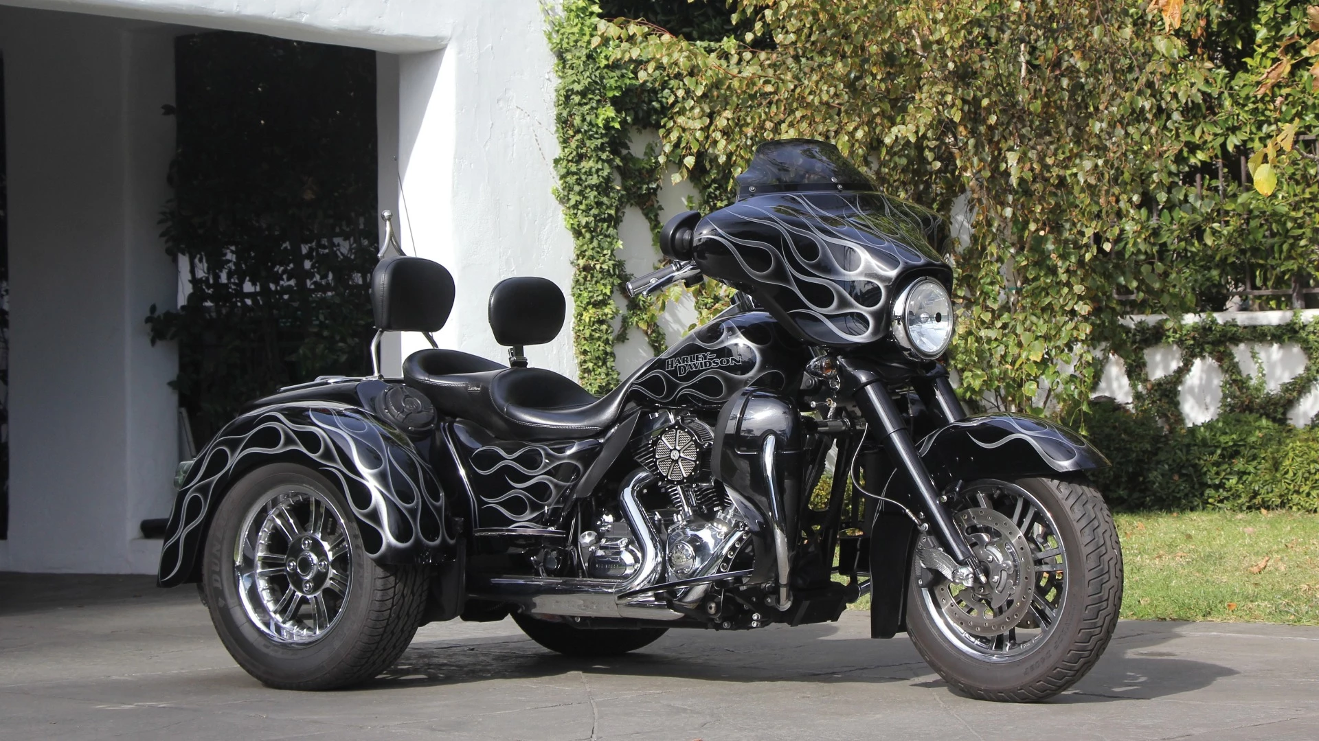 Formerly the property of the French Elvis, Johnny Hallyday, this custom Harley-Davidson Trike had less than 6,000 miles on the clock and sold with imagery of Hallyday riding it with his wife, Laeticia. It fetched $73,520 (€ 60,000)