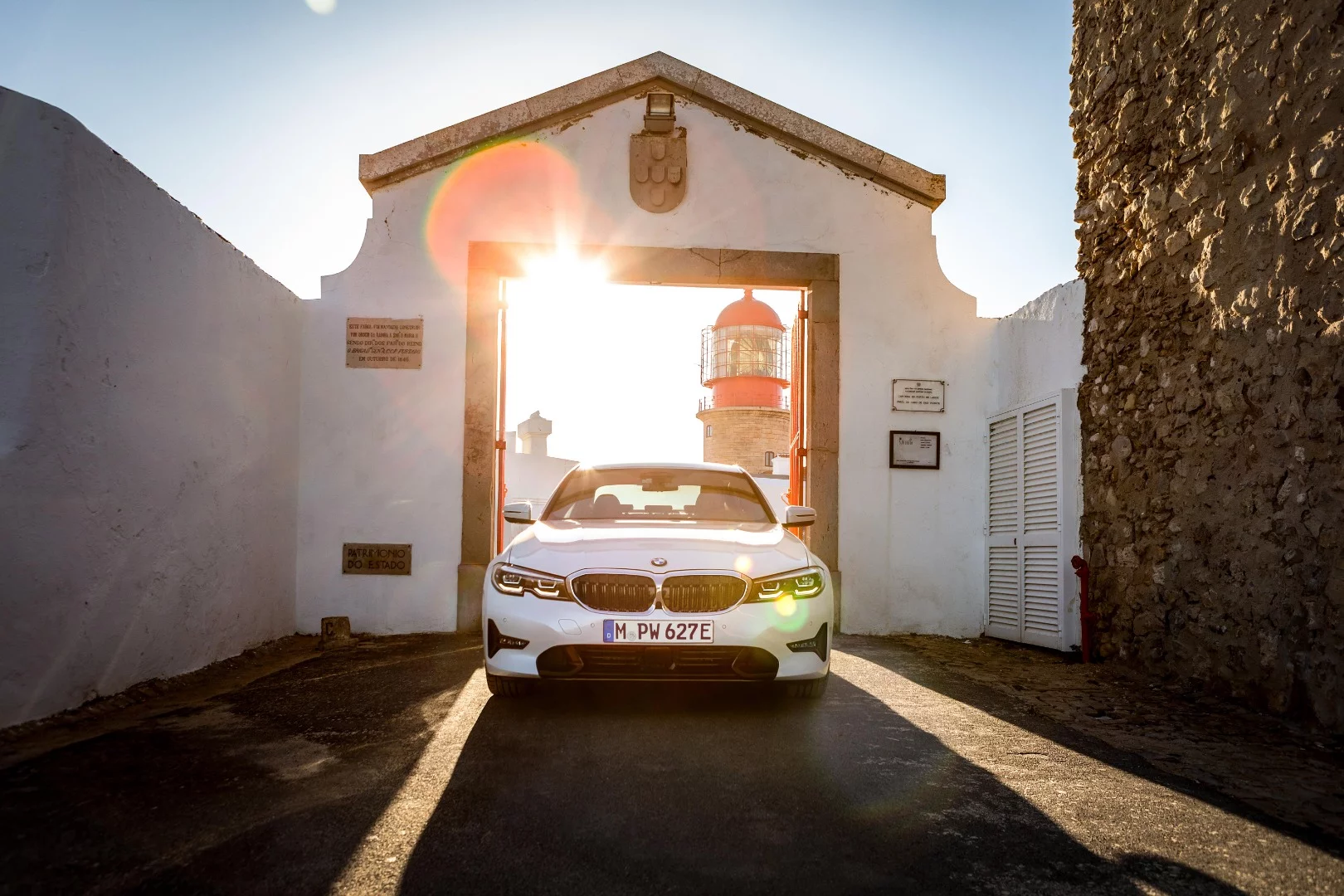 The BMW 330e’s drivetrain consists of a 2.0-liter four-cylinder twin-turbocharged engine and an electric motor for a total system output of 252 horsepower