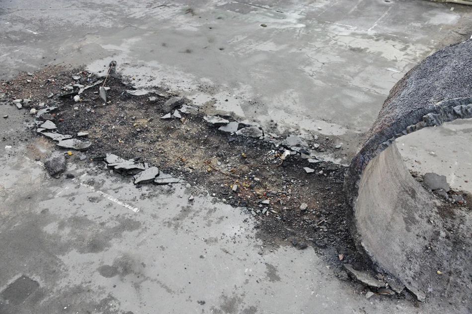 Pick yourself up and pull yourself together was a feat of structural engineering tearing up tarmac and supporting a car upside down