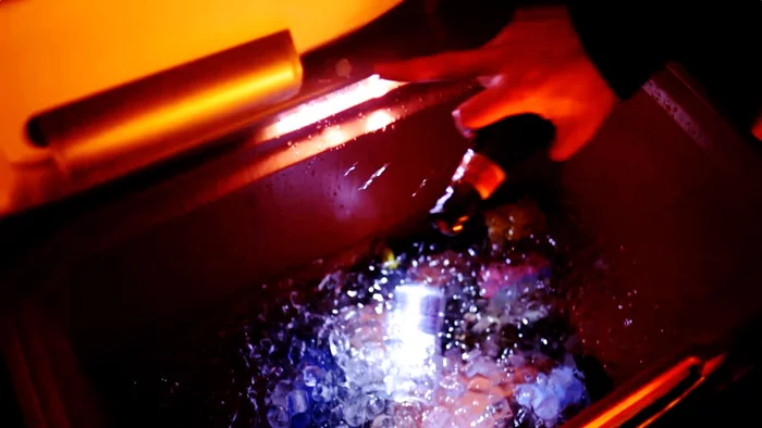 The waterproof LED ensures you never get a light beer when you want a regular