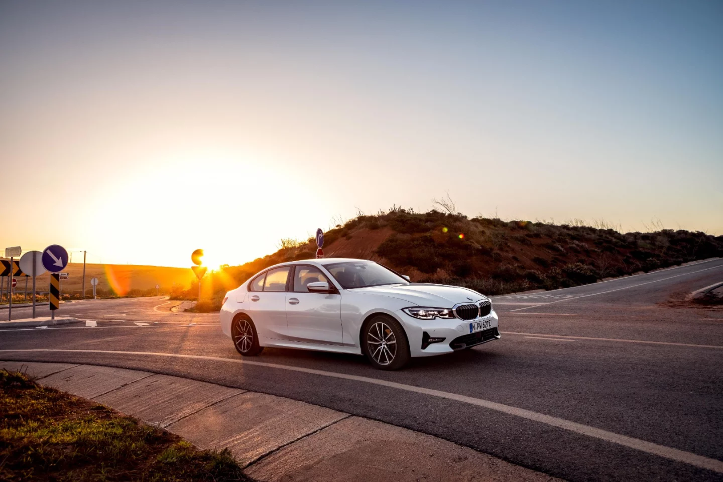BMW says that the 330e will have the full range of optional equipment available for the 3 Series, including model variants such as the Advantage, Sport Line, Luxury Line, and M Sport