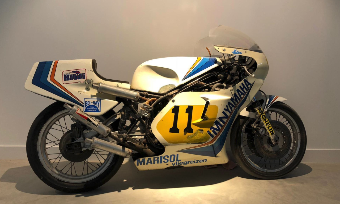 The TZ500G was Yamaha's customer Grand Prix bike, and was introduced in 1980. The TZ500G is much rarer than Suzuki's RG500 customer Grand Prix bike and this machine was campaigned in 1980 by Dutchman Boet Van Dulmen. Van Dulmen won his only Grand Prix in 1979 aboard an RG500 Suzuki, with the best result for this bike being fourth at the Dutch TT at Assen in 1980 behind Jack Middelburg, Graziano Rossi (father of Valentino Rossi) and Franco Uncini. This bike was sold without the gearbox assembly and clutch assembly, which no doubt depressed the price. Auction Description