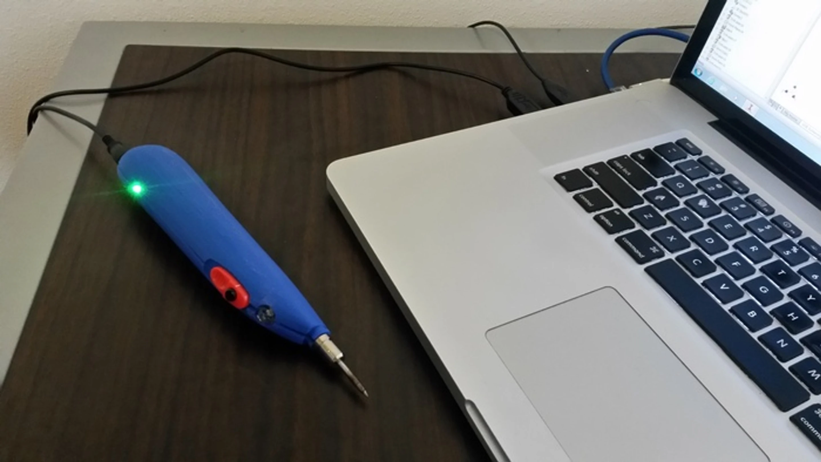 The Solderdoodle can be charged from a laptop