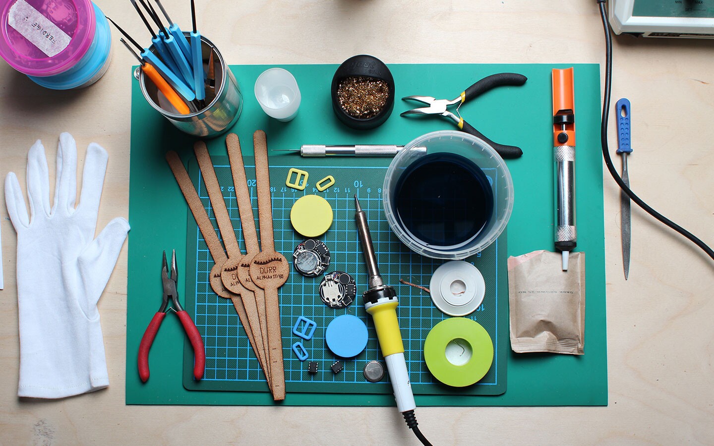The components that make each Durr, laid out ready for assembly