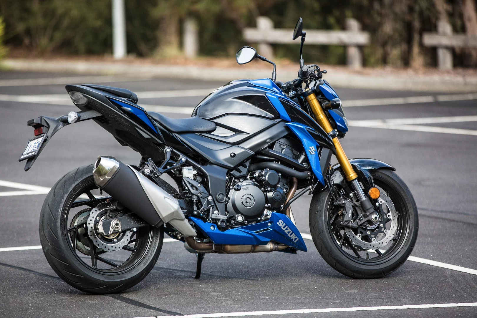 2017 Suzuki GSX-S750: new look gives it a lot more in common with the GSX-S1000 than the outgoing GSR750.