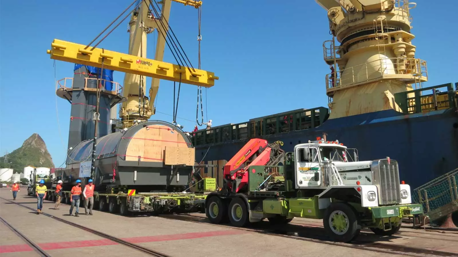 The restaurant will offer panoramic underwater views to 24 guests