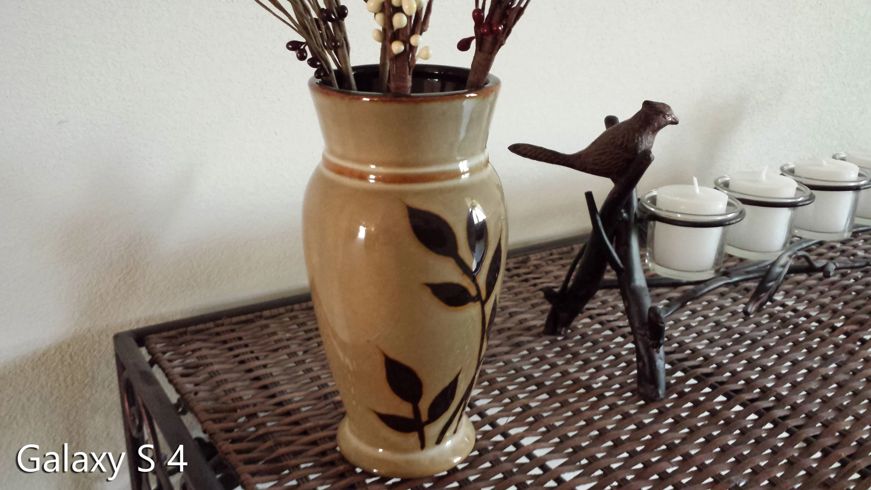 Indoor shot taken with the Galaxy S4