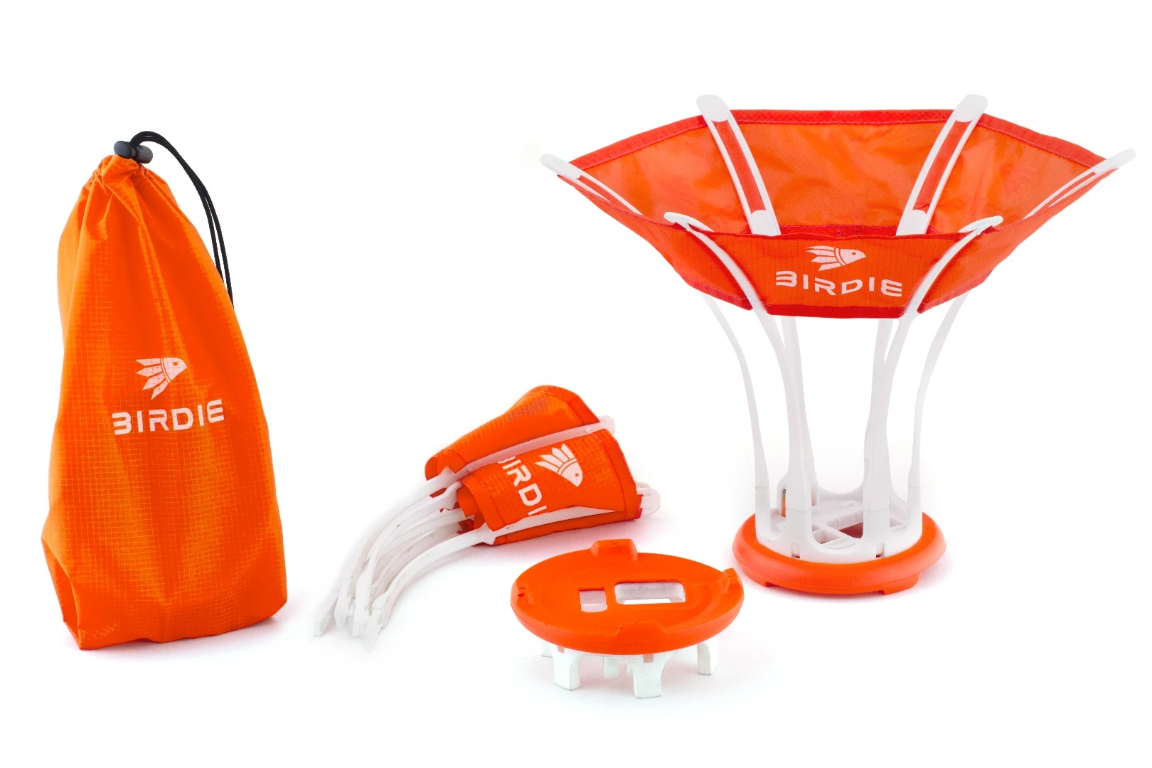 By itself, Birdie weighs a mere 3.5 oz (100 g) and measures 13.3 x 11.8 x 9.8 in (34 x 30 x 25 cm) when fully deployed