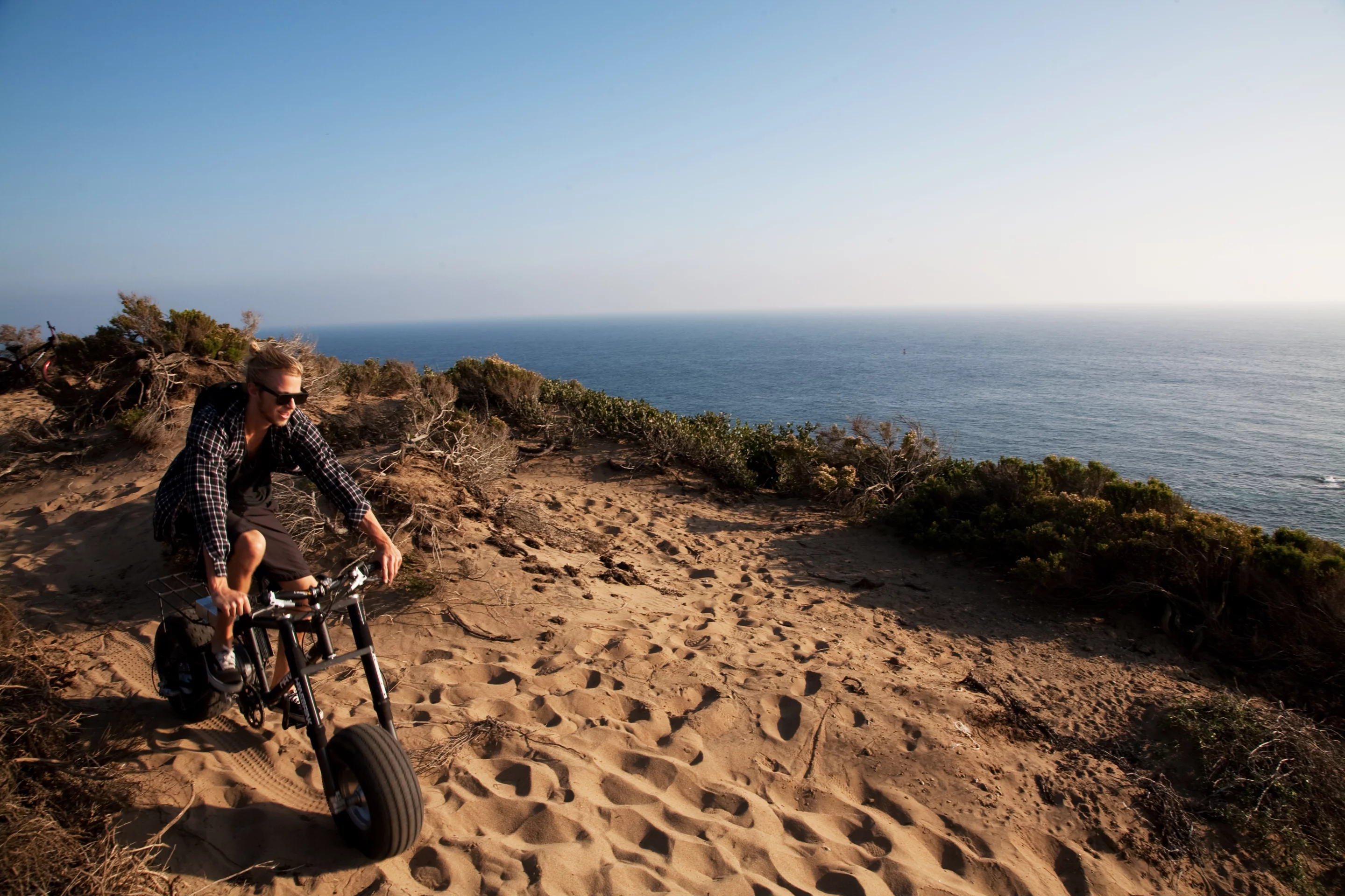 Those chunky tires help riders take sand dunes with ease