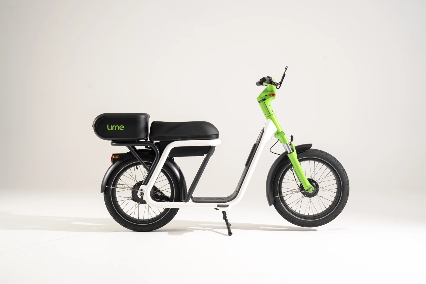 Lime says that Citra "combines the comfort and practicality of a bike, with the effortlessness of an e-scooter"