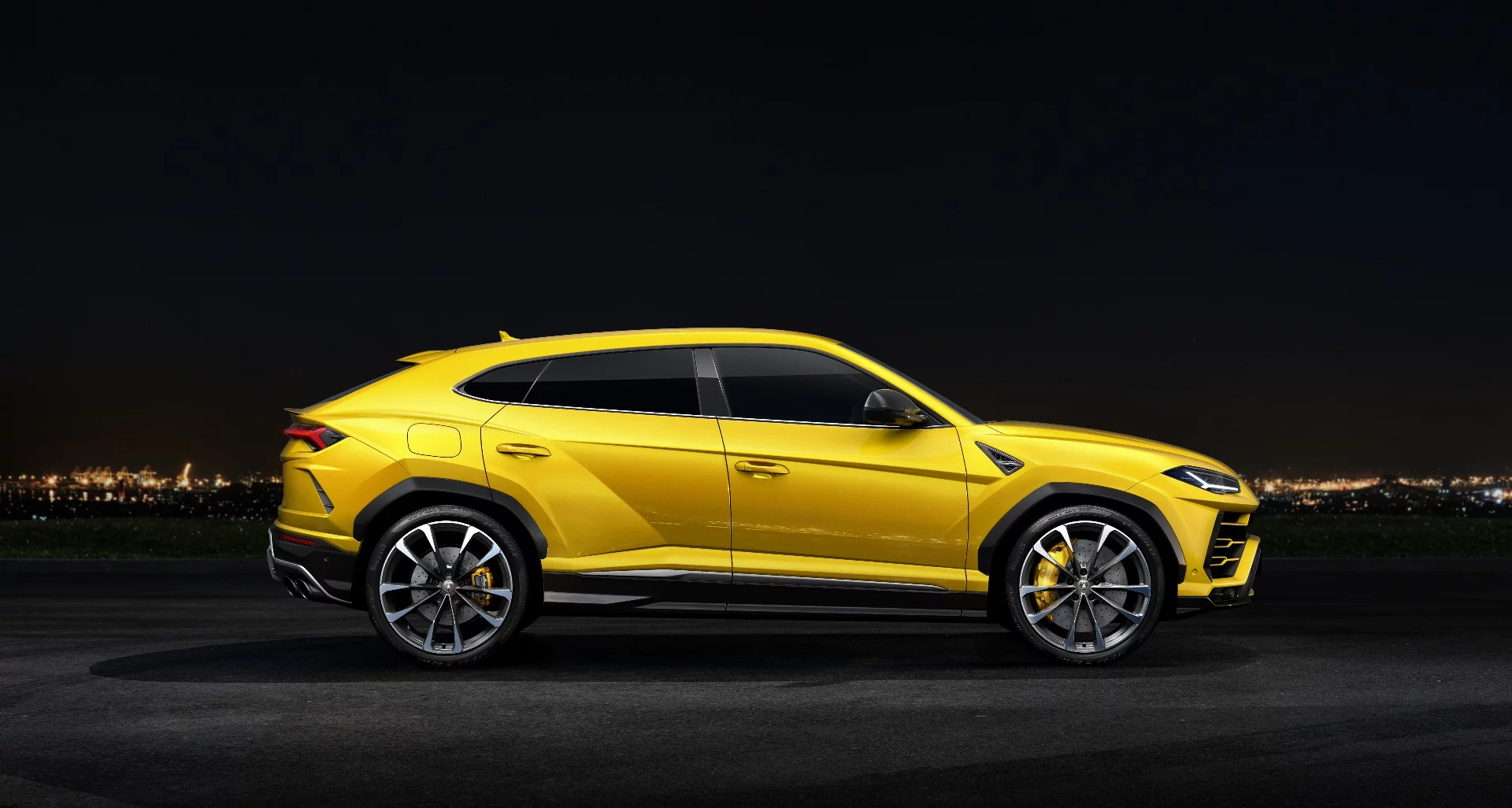 It's highly unusual for Lamborghini to choose a twin-turbocharged engine for one of its vehicles, but that’s what happened with the Urus