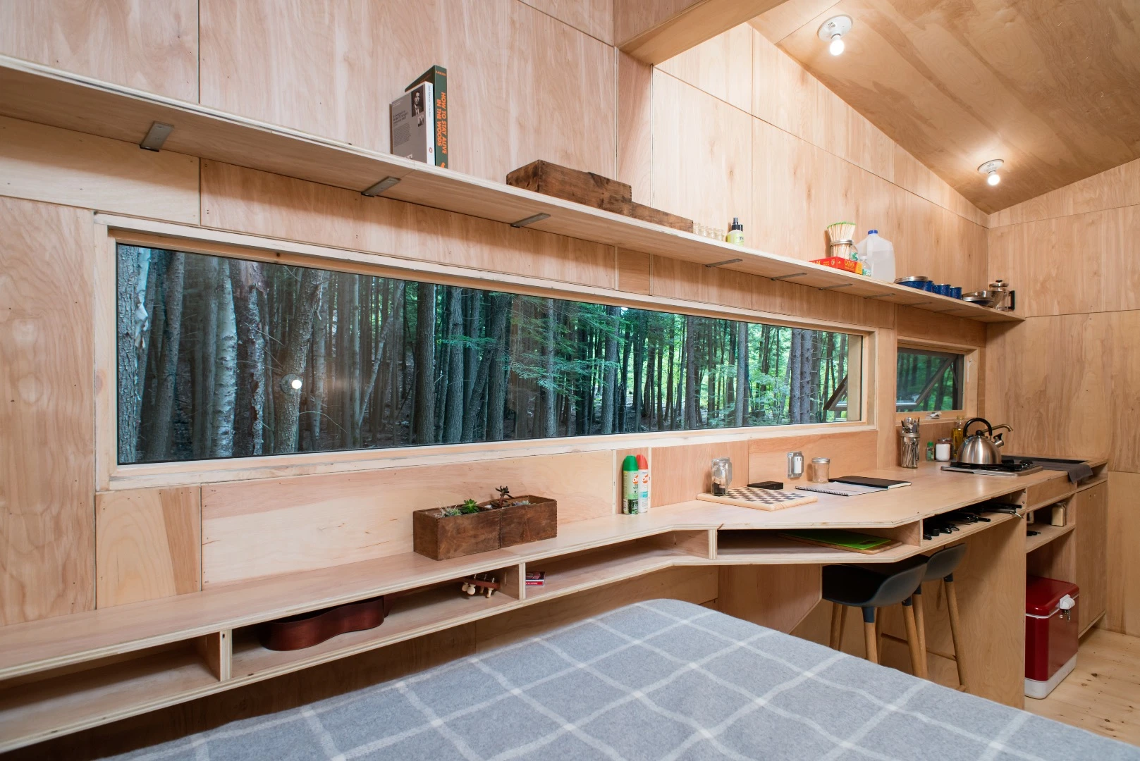 A long ribbon window offers natural daylight inside