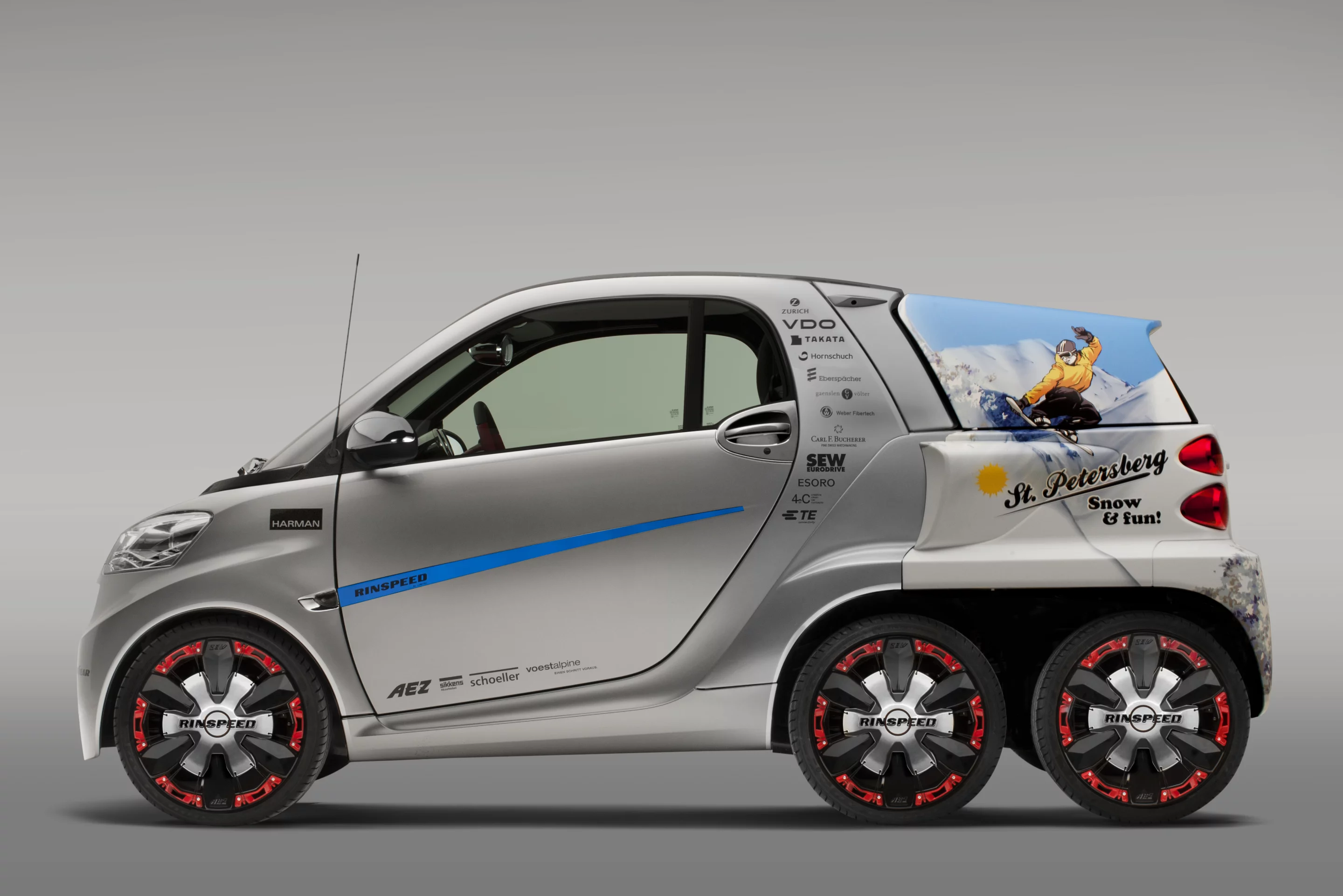 Dock+Go is the four-wheel car that converts to six wheels