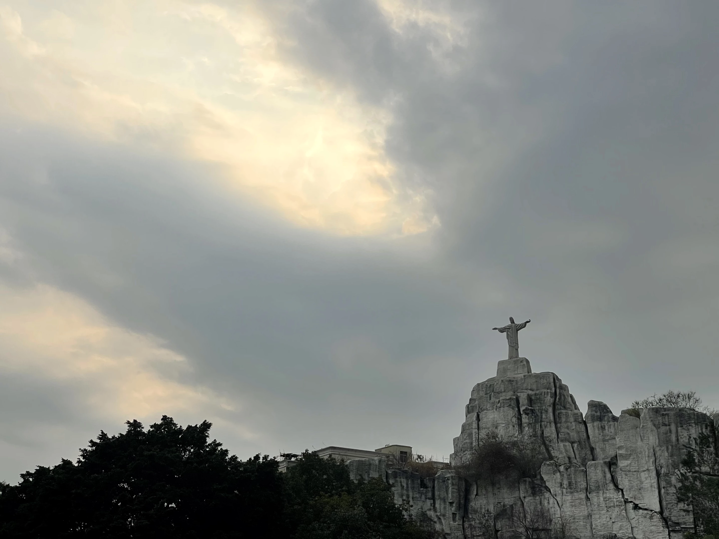 At times, the darkening sky made for a darker, moodier Christ