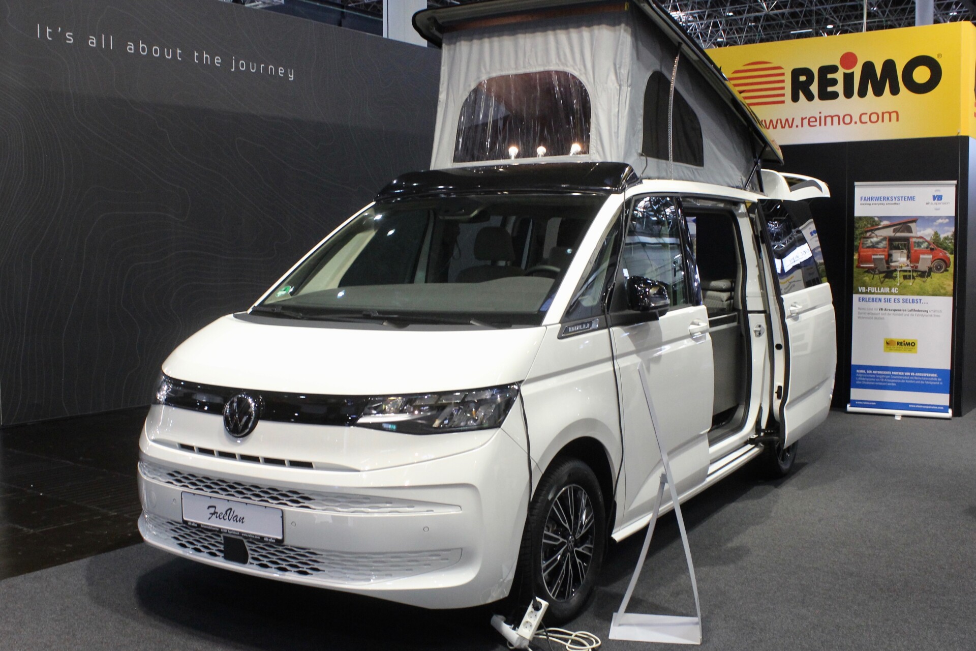 Popup VW T7 Multivan camper might be ultimate PHEV RV & daily driver Popup VW T7 Multivan camper might be ultimate PHEV RV & daily driver