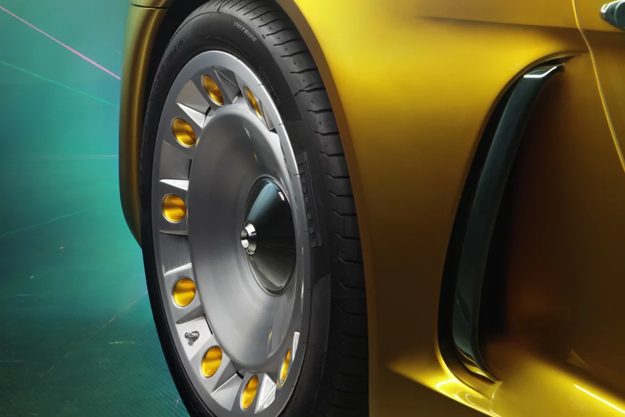 The wheels are a throwback to those on the original Interlagos