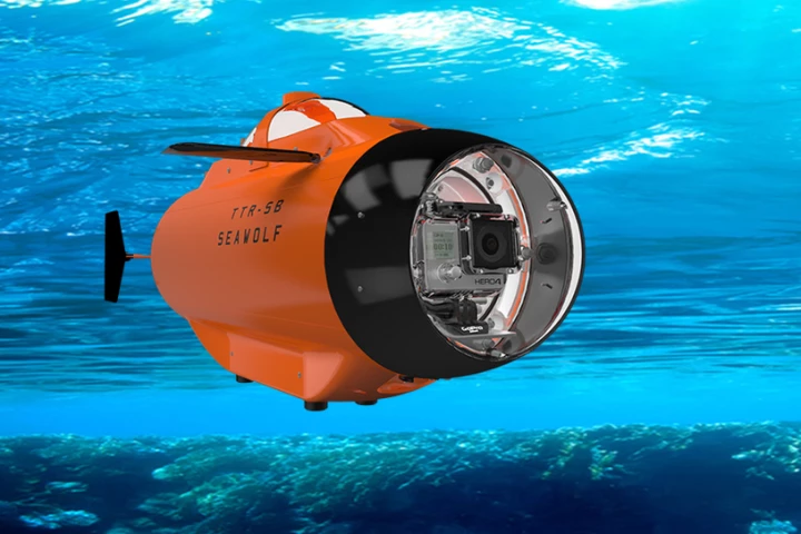 The GoPro-packin' Seawolf remote-control submarine