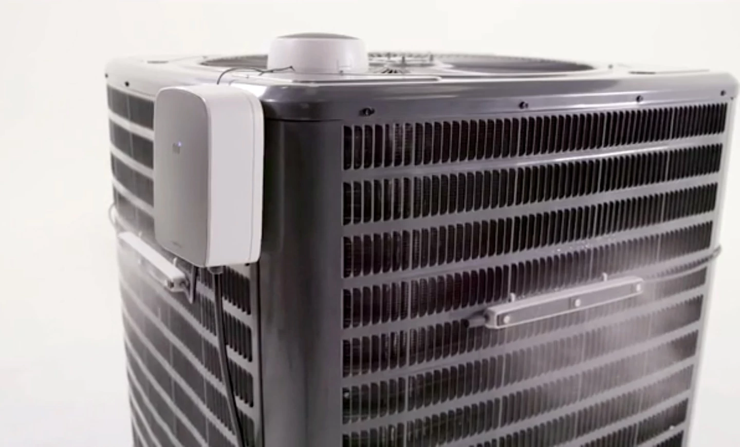 The Mistbox sprays a mist to pre-cool air entering the air conditioner