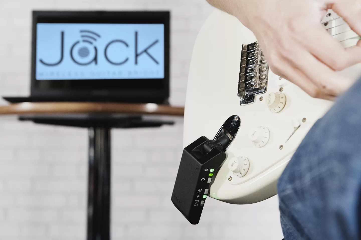 The Jack's patent-pending optimized Wi-Fi technology is reported to offer high bandwidth wireless connectivity for (almost) real-time uncompressed 24-bit, studio quality audio