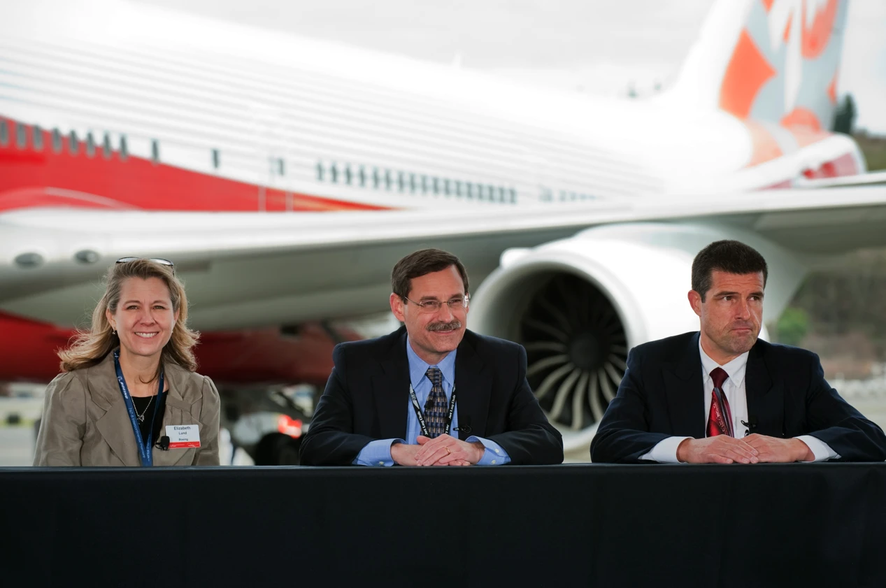 Elizabeth Lund, vice president and general manager of the 747-8 program; Capt. Mark Feuerstein, 747 chief pilot; and Capt. Paul Stemer (Photo: Boeing)
