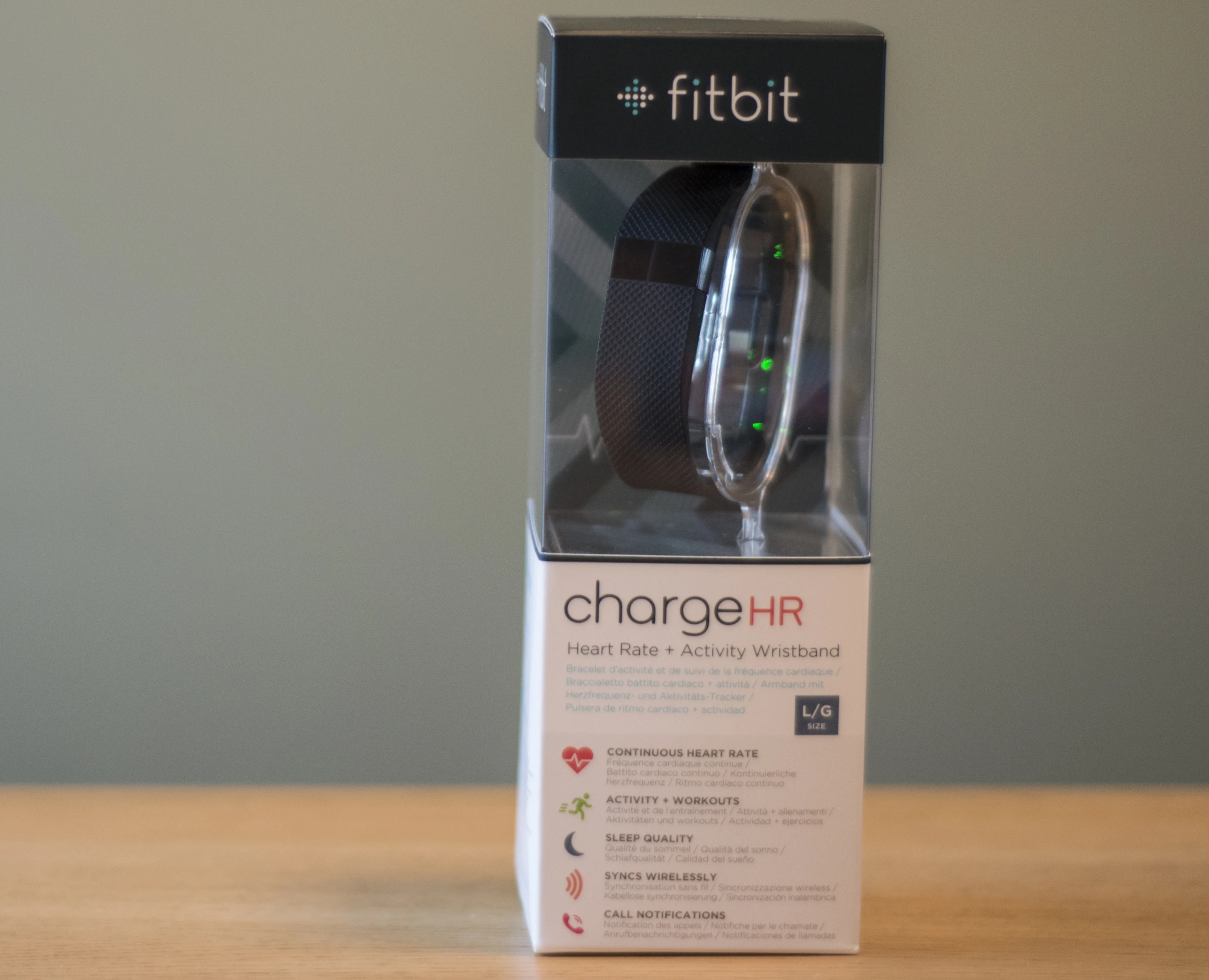 The packaging for the Fitbit Charge HR (Photo: Gizmag/Simon Crisp)