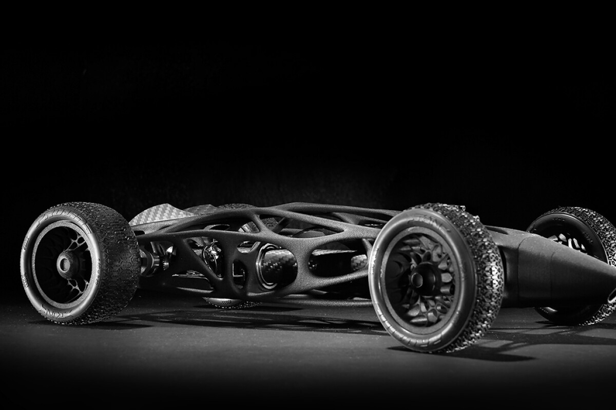 Students create the ultimate rubber band race car