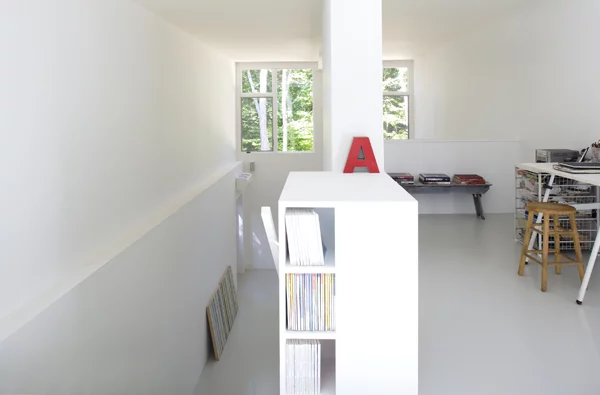 Upper level: Container Studio by MB Architecture