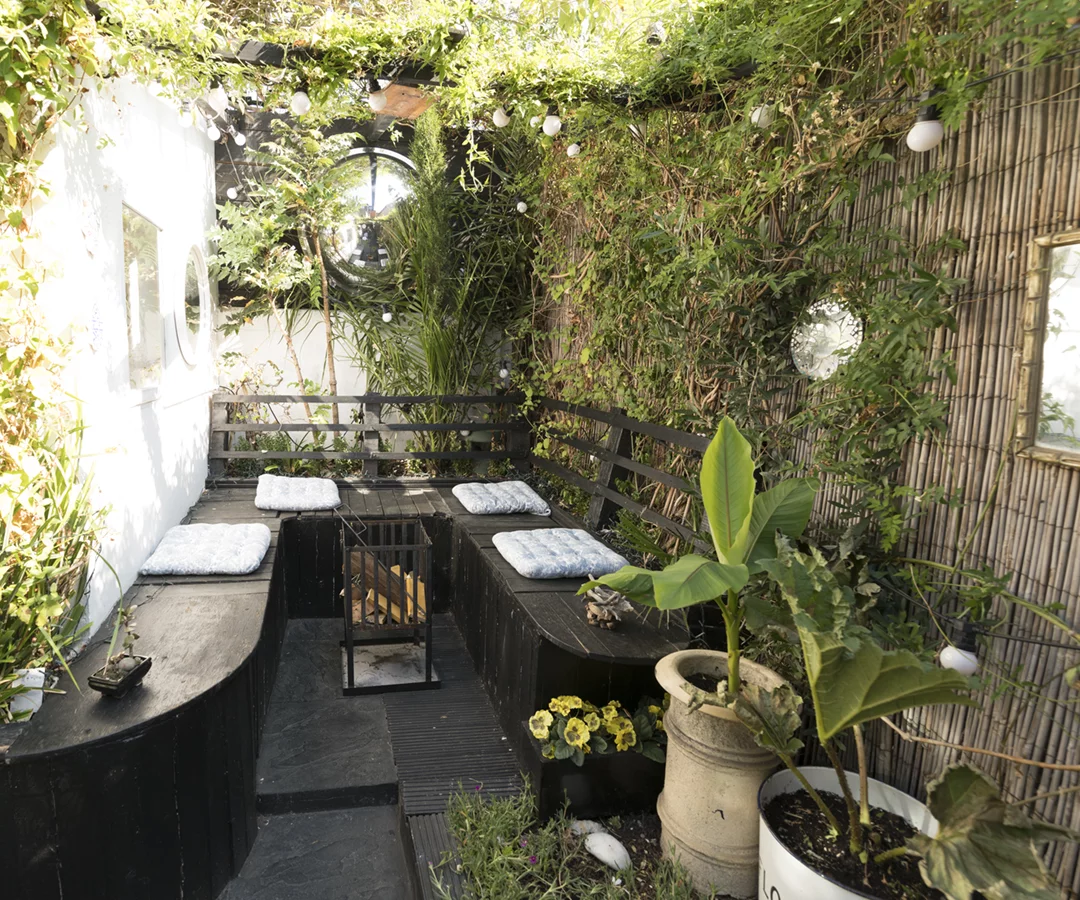 The Limes even has the original sign from the owner's grandparents home, dubbed “The Limes”