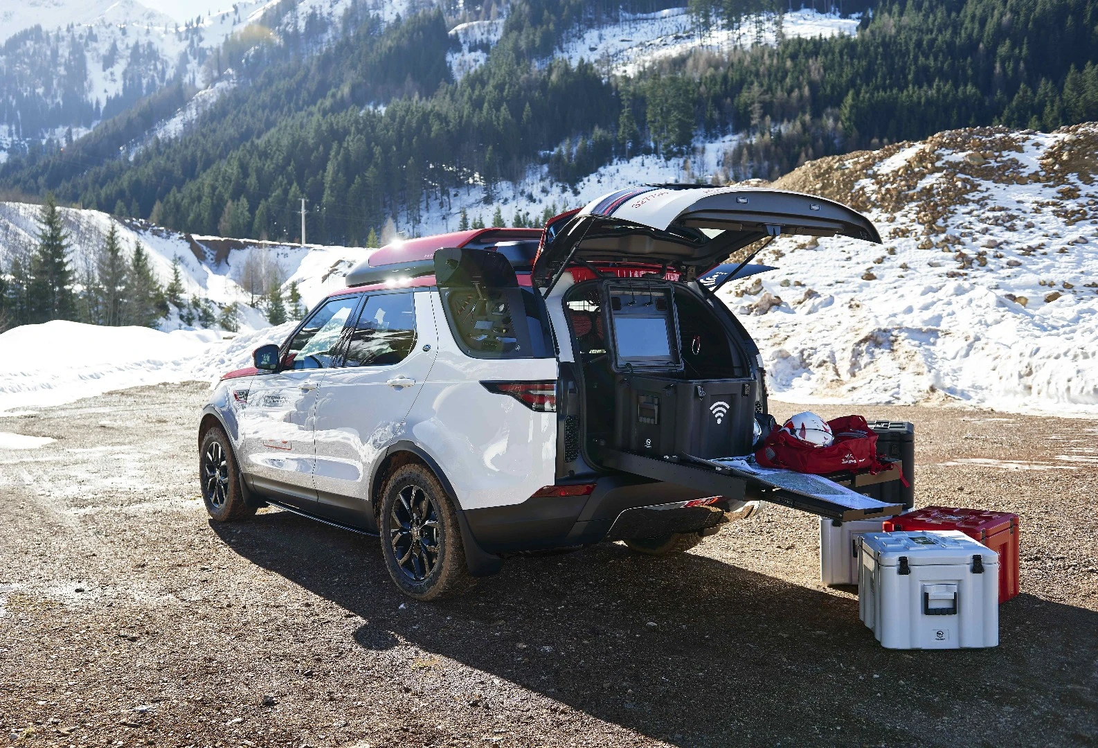 Land Rover's Project Hero includes a sliding floor in the trunk that can be used as a work surface or to protect cargo underneath