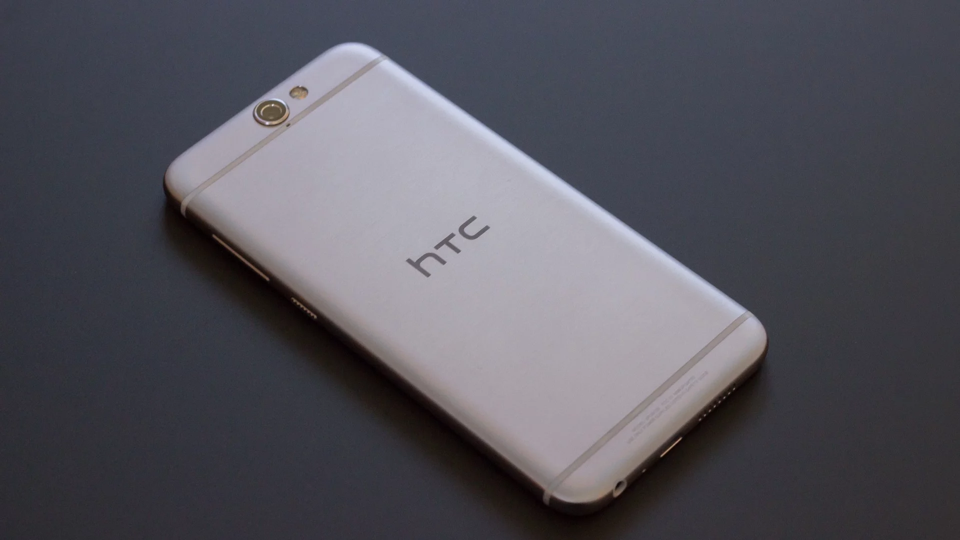 Gizmag reviews HTC's attempt to reboot the One lineup, the (strikingly familiar) One A9