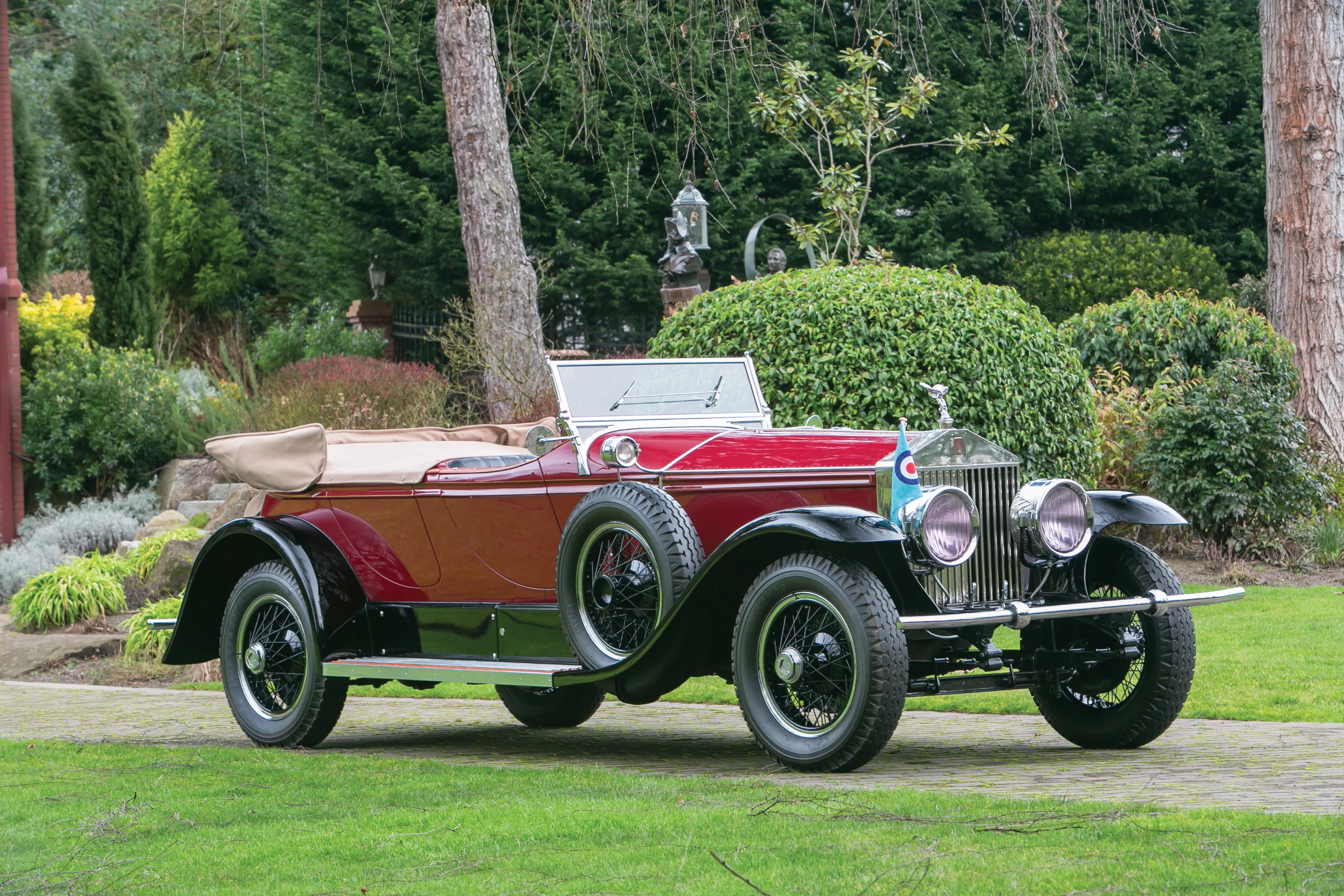 The 1927 Rolls-Royce Phantom I sold for US$214,500 at last month's RM Auction