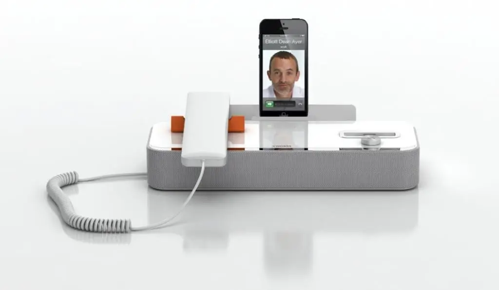 The New AudiOffice is a device that allows people to use their smartphone as a desk phone
