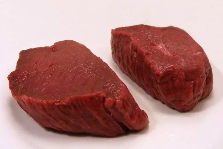 Scientists have coated paper with silver nanoparticles, to create a "killer paper" packaging that could lengthen the shelf life of foods (Photo: Robin)