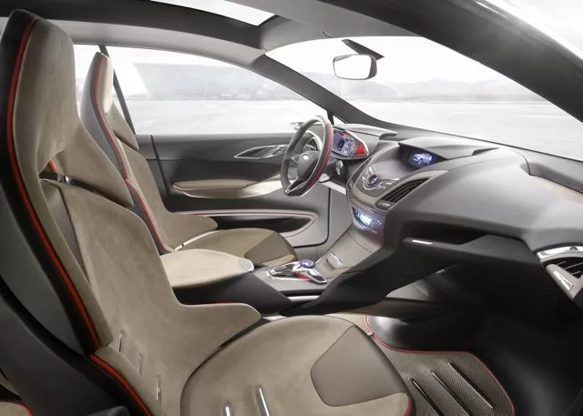 This Monday at the Detroit Auto Show 2011, Ford introduced the public to its Vertrek compact SUV concept