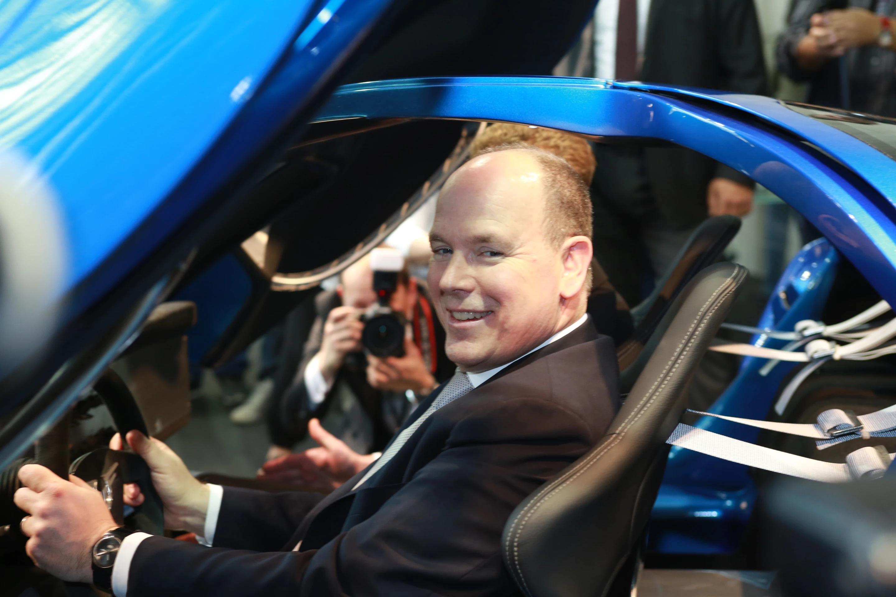 The 1MW makes a first impression on Prince Albert II of Monaco (Photo: Top Marques Monaco)