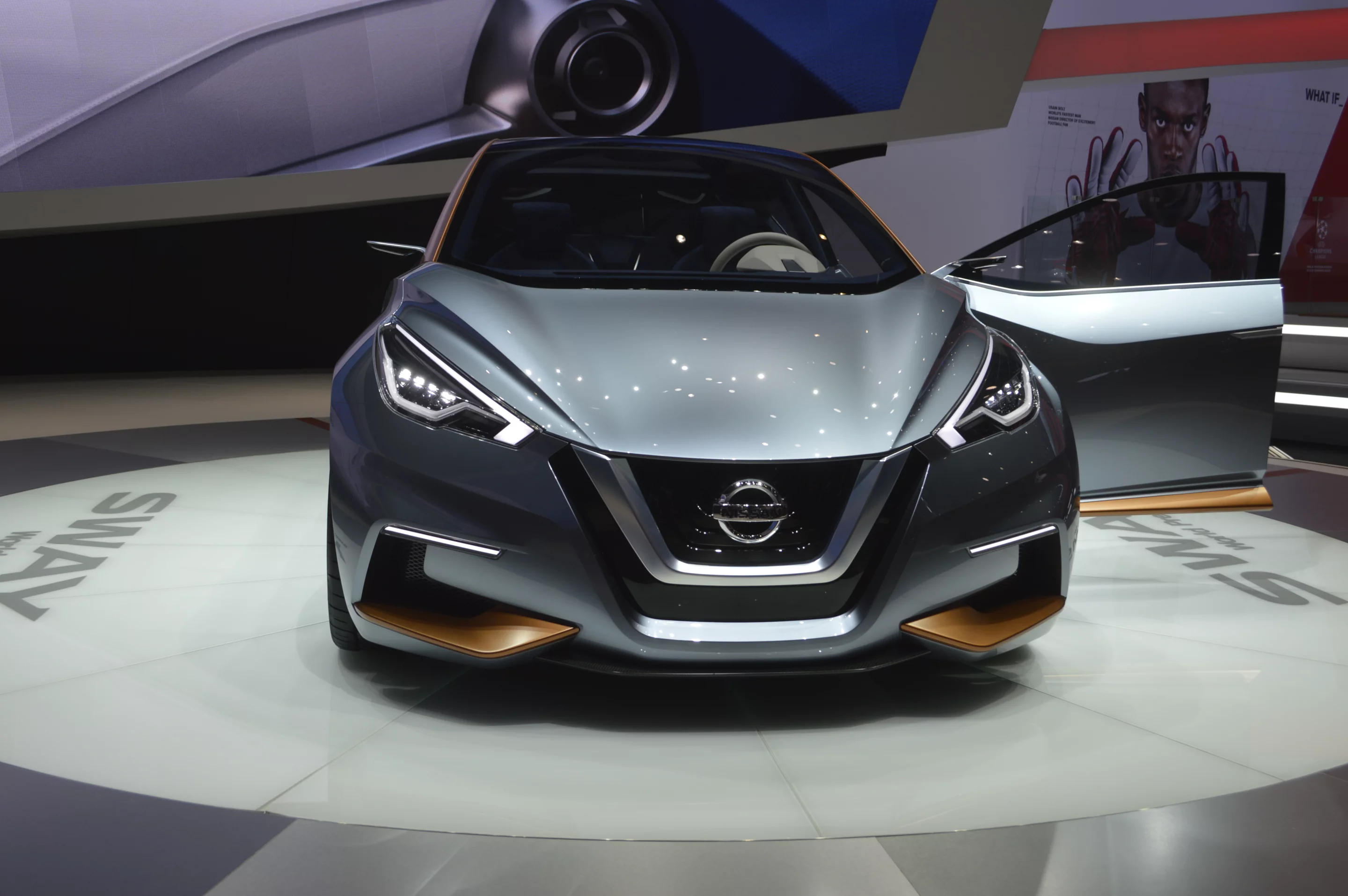 The Sway has large air inlets at the front and Nissan's V-motion grille (Photo: C.C. Weiss/Gizmag)