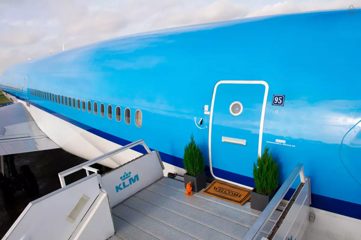 KLM has transformed one its grounded McDonnell Douglas MD-11 aircraft into a luxurious apartment
