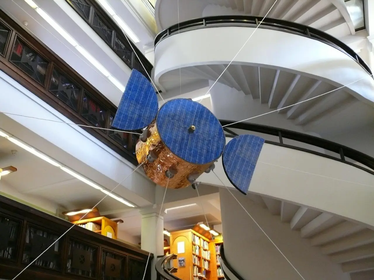 An e-Sail model on display (Photo: Finnish Meteorological Institute)