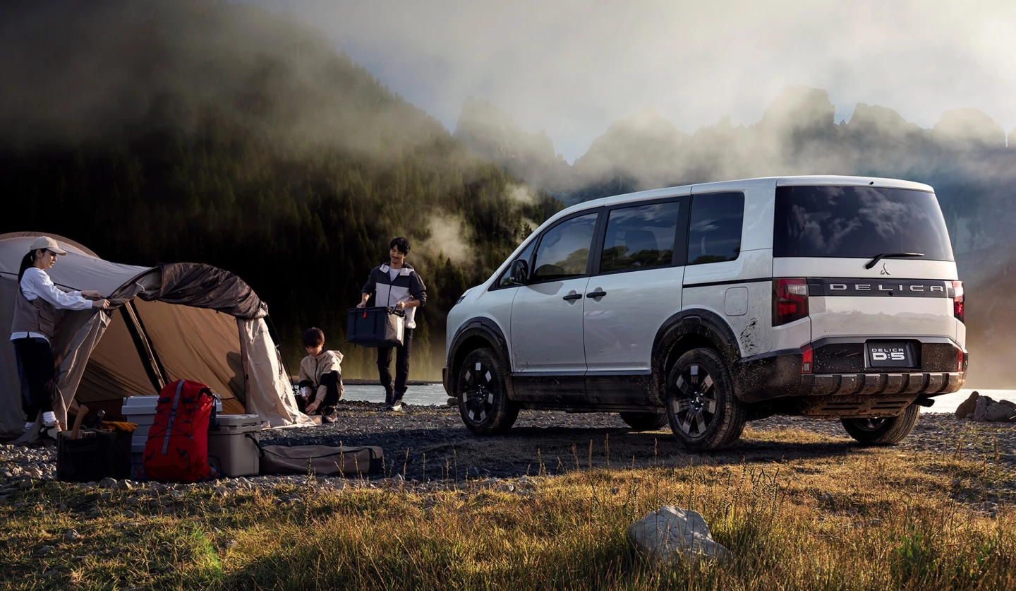 It hasn't been transformed into a camper van just yet, but that doesn't mean the refreshed Delica D:5 hasn't done some camping